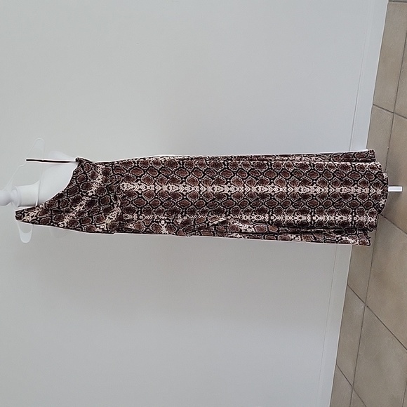 BCBG MaxAzria Kessa Snake Print One Shoulder Long Dress Gown Size 4 - Picture 3 of 8